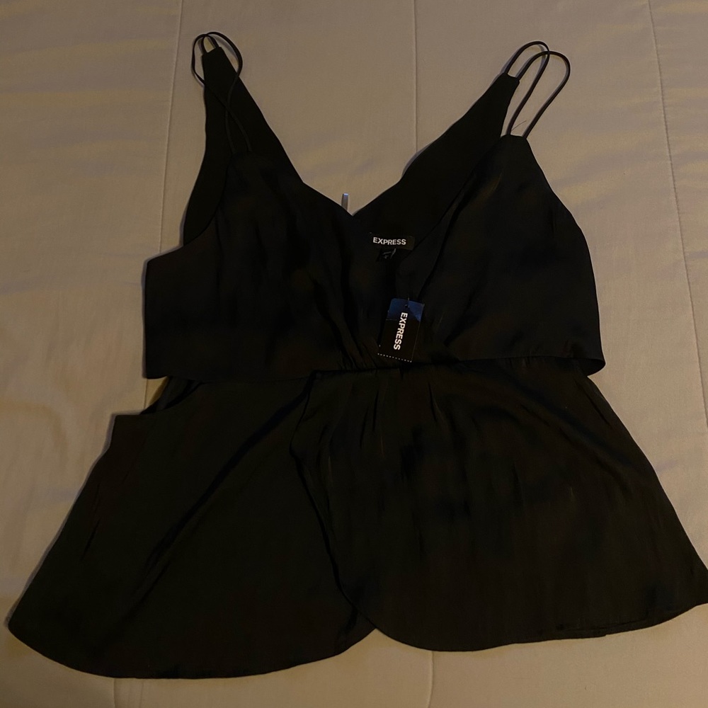 NEW Express top